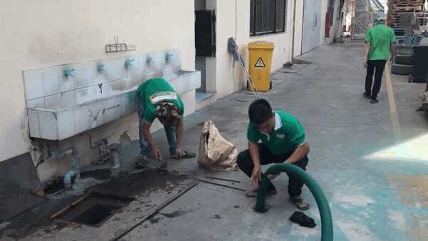 Hút bể phốt Hoài Đức