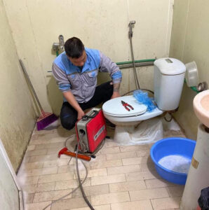 Thông bồn cầu Quận 1