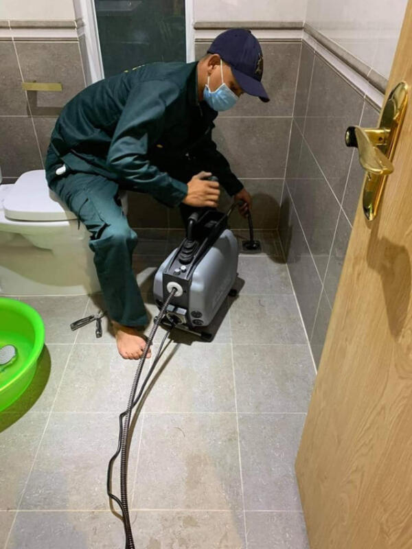 Thông bồn cầu Quận 12