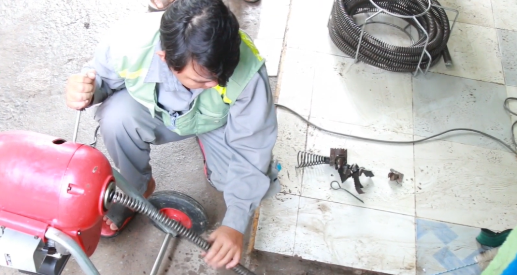 Thông cống nghẹt Quận 6