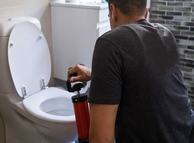 Thông tắc bồn cầu tại Quận 3