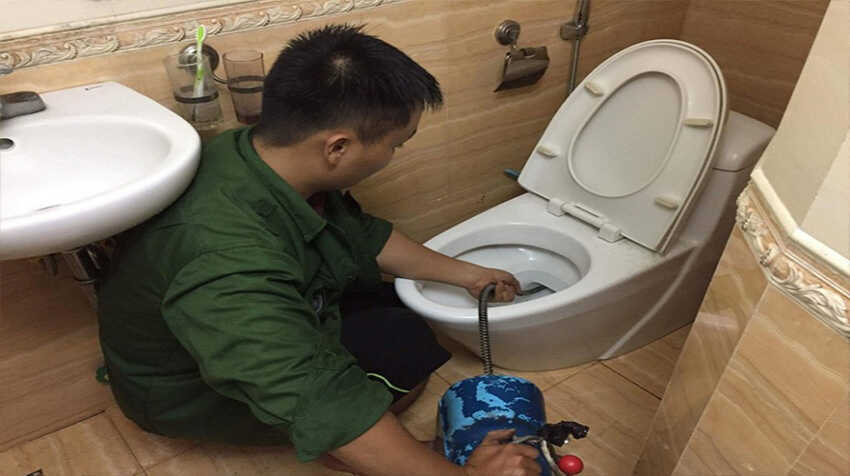 Thông tắc bồn cầu tại Tân An